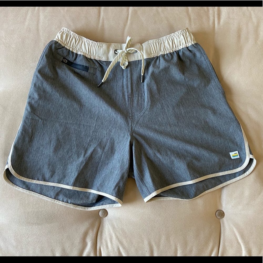 Vuori Banks Short Size: S (waist 30”), Inseam 5”